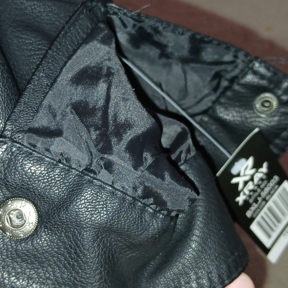 X-RAY Boy's Stand Up Collar Moto-Jacket, Faux Leather w/Sherpa Lining, - Picture 4 of 8